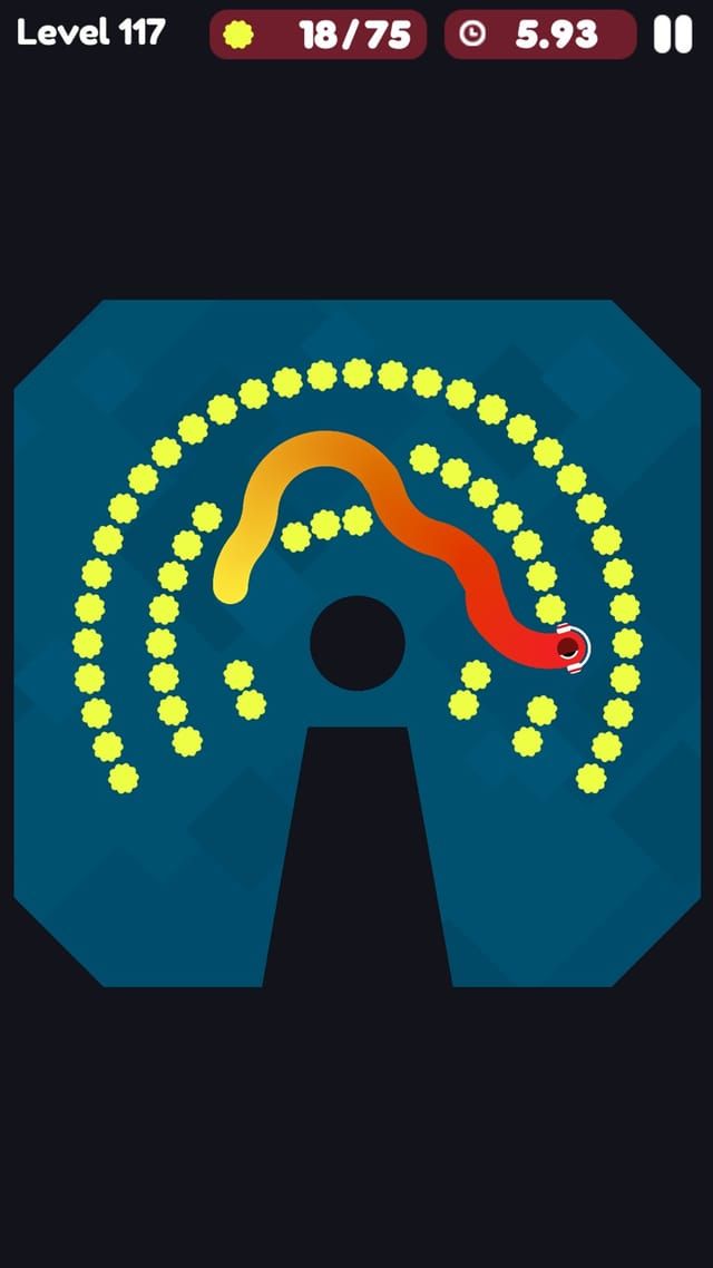 Level 117 on a blue arch-shaped stage, an orange snake following a curve of dots over the opening below it.
